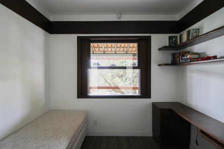 Casa à venda com 379m², 4 quartos e 4 vagas Casa à venda com 379m², 4 quartos e 4 vagasQuarto 1