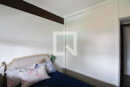 Casa à venda com 379m², 4 quartos e 4 vagas Casa à venda com 379m², 4 quartos e 4 vagasQuarto 2