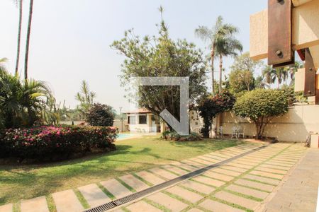 Casa à venda com 379m², 4 quartos e 4 vagas Casa à venda com 379m², 4 quartos e 4 vagasJardim e quintal