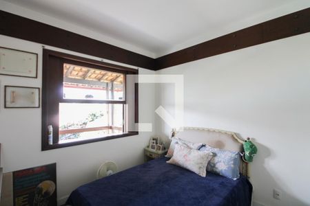 Casa à venda com 379m², 4 quartos e 4 vagas Casa à venda com 379m², 4 quartos e 4 vagasQuarto 2