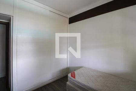 Casa à venda com 379m², 4 quartos e 4 vagas Casa à venda com 379m², 4 quartos e 4 vagasQuarto 1