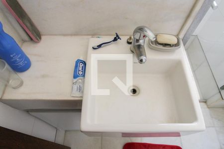 Casa à venda com 379m², 4 quartos e 4 vagas Casa à venda com 379m², 4 quartos e 4 vagasBanheiro Social 1