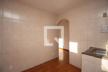 Cozinha de apartamento para alugar com 1 quarto, 46m² em Quadras Econômicas Lúcio Costa (guará), Brasília