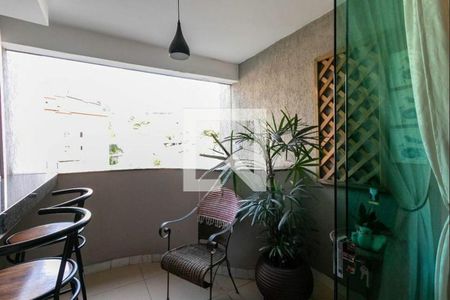 Apartamento à venda com 160m², 3 quartos e 3 vagasvaranda