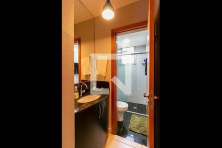 Apartamento à venda com 160m², 3 quartos e 3 vagasbanheiro 1