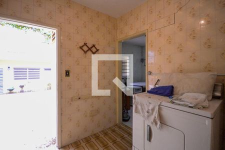 Casa à venda com 450m², 3 quartos e 2 vagasÁrea de Serviço 