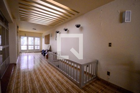 Casa à venda com 450m², 3 quartos e 2 vagasEntrada 