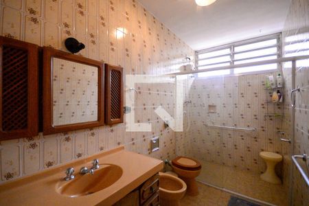 Casa à venda com 450m², 3 quartos e 2 vagasBanheiro da Suite 