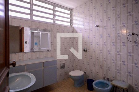 Casa à venda com 450m², 3 quartos e 2 vagasBanheiro Social 