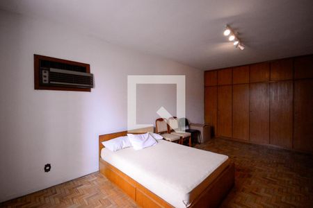 Casa à venda com 450m², 3 quartos e 2 vagasQuarto 3 - Suite 