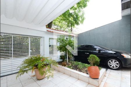 Casa à venda com 111m², 2 quartos e 2 vagas Casa à venda com 111m², 2 quartos e 2 vagasGaragem