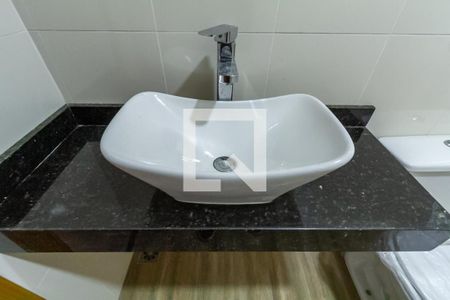 Casa à venda com 173m², 3 quartos e 4 vagas Casa à venda com 173m², 3 quartos e 4 vagasBanheiro da Suíte 2