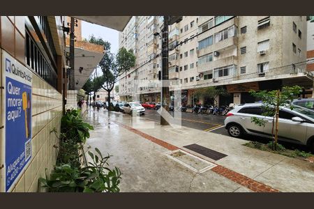 Apartamento para alugar com 40m², 1 quarto e 1 vaga Apartamento para alugar com 40m², 1 quarto e 1 vagaVista da Rua