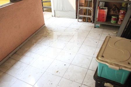 Casa à venda com 243m², 5 quartos e 4 vagasQuarto 4/ Depósito