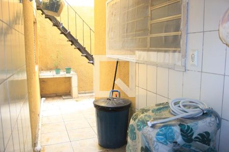 Casa à venda com 243m², 5 quartos e 4 vagasLavanderia