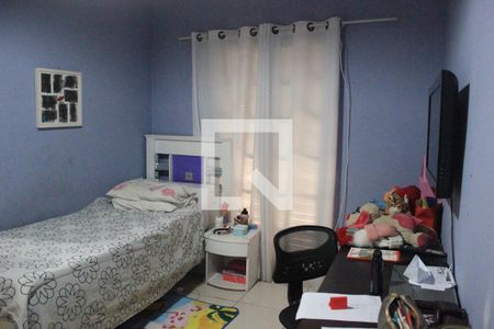 Casa à venda com 243m², 5 quartos e 4 vagasQuarto 2