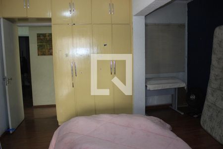 Casa à venda com 243m², 5 quartos e 4 vagasQuarto 3