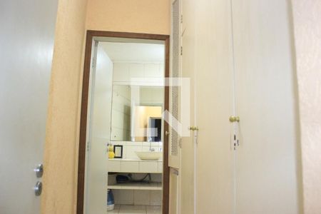 Casa à venda com 243m², 5 quartos e 4 vagasCloset da suíte 