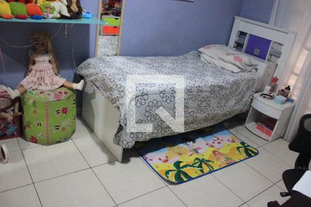 Casa à venda com 243m², 5 quartos e 4 vagasQuarto 2