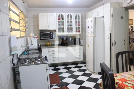 Casa à venda com 243m², 5 quartos e 4 vagasCozinha