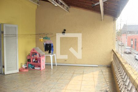 Casa à venda com 243m², 5 quartos e 4 vagasVaranda do quarto 3