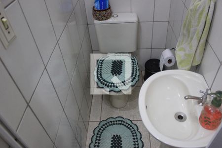 Casa à venda com 243m², 5 quartos e 4 vagasBanheiro 4