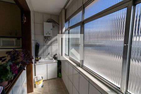 Apartamento à venda com 166m², 2 quartos e 1 vaga Apartamento à venda com 166m², 2 quartos e 1 vagaÁrea de Serviço