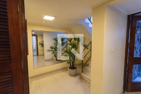 Apartamento à venda com 166m², 2 quartos e 1 vaga Apartamento à venda com 166m², 2 quartos e 1 vagaHall de entrada