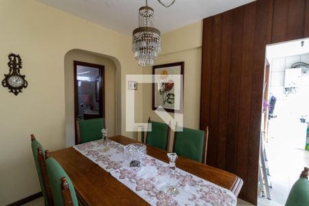 Apartamento à venda com 166m², 2 quartos e 1 vaga Apartamento à venda com 166m², 2 quartos e 1 vagaSala de Jantar