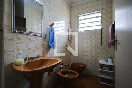 Casa à venda com 177m², 3 quartos e 3 vagas Casa à venda com 177m², 3 quartos e 3 vagasBanheiro