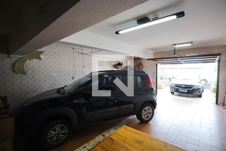 Casa à venda com 177m², 3 quartos e 3 vagas Casa à venda com 177m², 3 quartos e 3 vagasGaragem