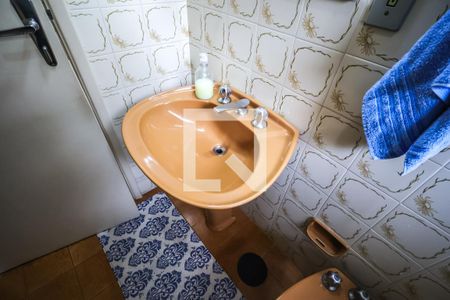 Casa à venda com 177m², 3 quartos e 3 vagas Casa à venda com 177m², 3 quartos e 3 vagasBanheiro