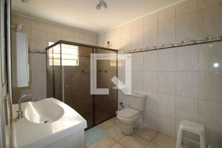 Casa à venda com 130m², 3 quartos e 2 vagasBanheiro 1