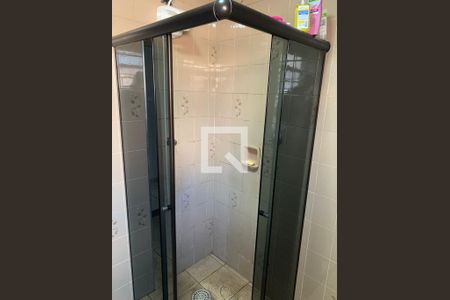 Casa à venda com 200m², 3 quartos e 4 vagas Casa à venda com 200m², 3 quartos e 4 vagasBanheiro
