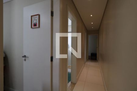 Apartamento à venda com 180m², 3 quartos e 2 vagasCorredor