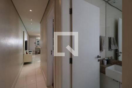 Apartamento à venda com 180m², 3 quartos e 2 vagasCorredor