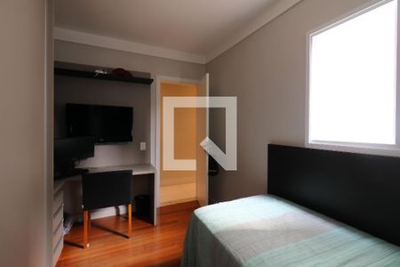 Apartamento à venda com 180m², 3 quartos e 2 vagasQuarto 2