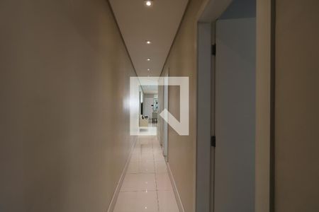 Apartamento à venda com 180m², 3 quartos e 2 vagasCorredor