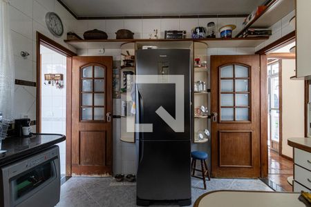 Apartamento à venda com 300m², 4 quartos e 2 vagas Apartamento à venda com 300m², 4 quartos e 2 vagasQuarto 4