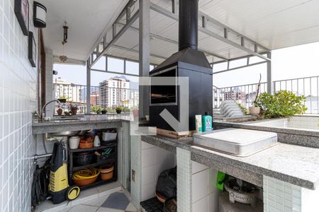 Apartamento à venda com 300m², 4 quartos e 2 vagas Apartamento à venda com 300m², 4 quartos e 2 vagasCobertura Churrasqueira