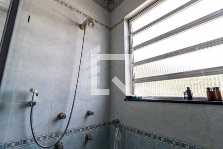 Apartamento à venda com 300m², 4 quartos e 2 vagas Apartamento à venda com 300m², 4 quartos e 2 vagasBanheiro Suite