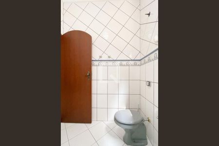 Casa à venda com 289m², 3 quartos e 4 vagas Casa à venda com 289m², 3 quartos e 4 vagasBanheiro Social