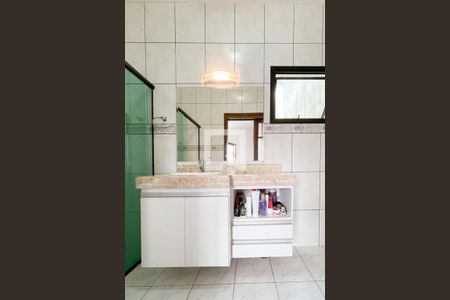 Casa à venda com 289m², 3 quartos e 4 vagas Casa à venda com 289m², 3 quartos e 4 vagasBanheiro - Suíte