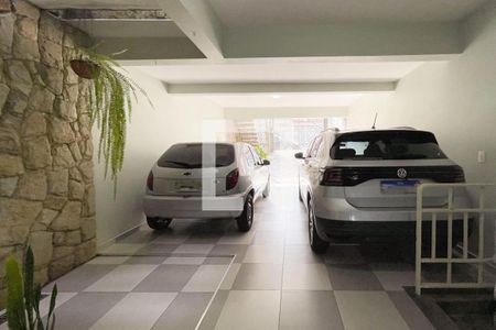 Casa à venda com 289m², 3 quartos e 4 vagas Casa à venda com 289m², 3 quartos e 4 vagasGaragem