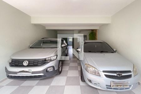 Casa à venda com 289m², 3 quartos e 4 vagas Casa à venda com 289m², 3 quartos e 4 vagasGaragem