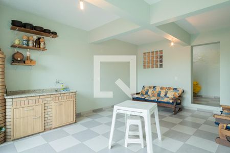 Casa à venda com 289m², 3 quartos e 4 vagas Casa à venda com 289m², 3 quartos e 4 vagasÁrea - Churrasqueira