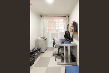 Casa à venda com 289m², 3 quartos e 4 vagas Casa à venda com 289m², 3 quartos e 4 vagasEscritório