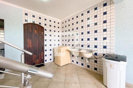 Casa à venda com 289m², 3 quartos e 4 vagas Casa à venda com 289m², 3 quartos e 4 vagasÁrea de Serviço