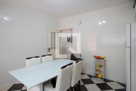 Casa à venda com 180m², 2 quartos e 2 vagasCozinha