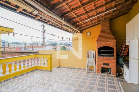 Casa à venda com 180m², 2 quartos e 2 vagasQuintal